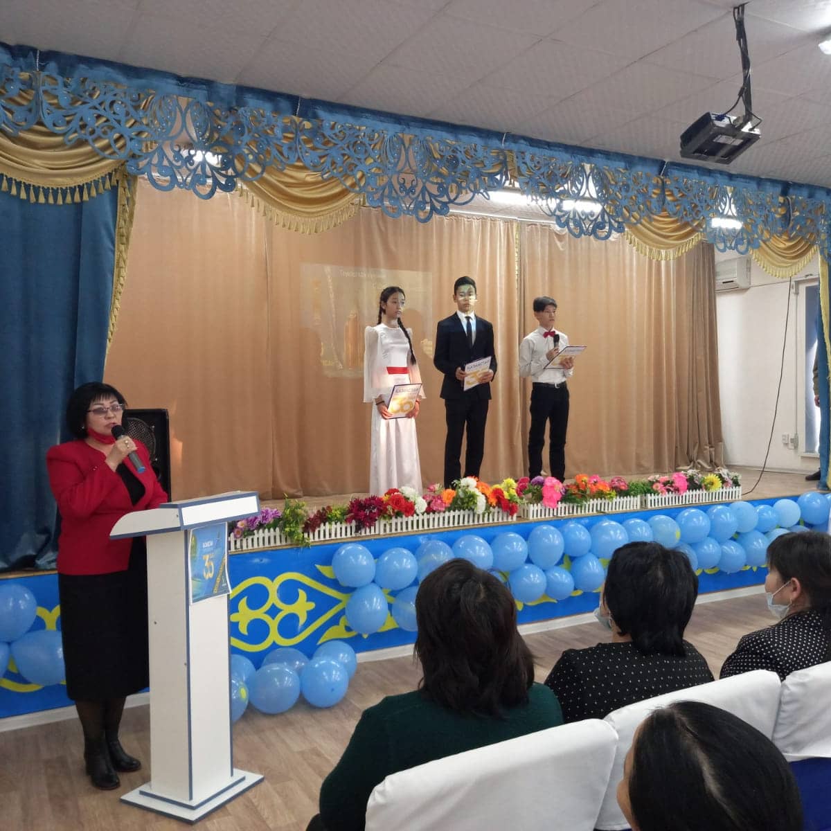 Тұғыры биік Тәуелсіз ел