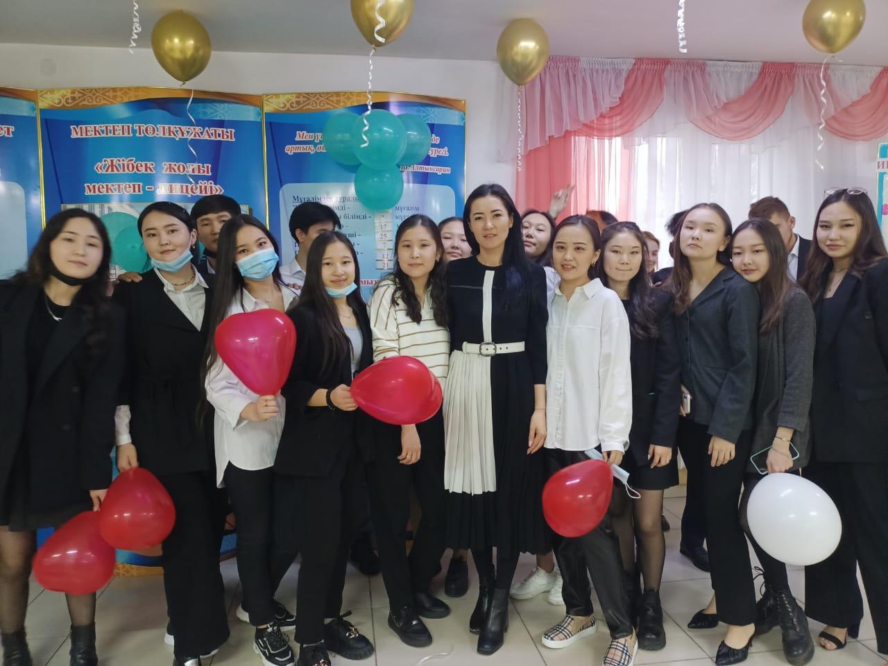 «Ана деген- ұлылықтың биігі