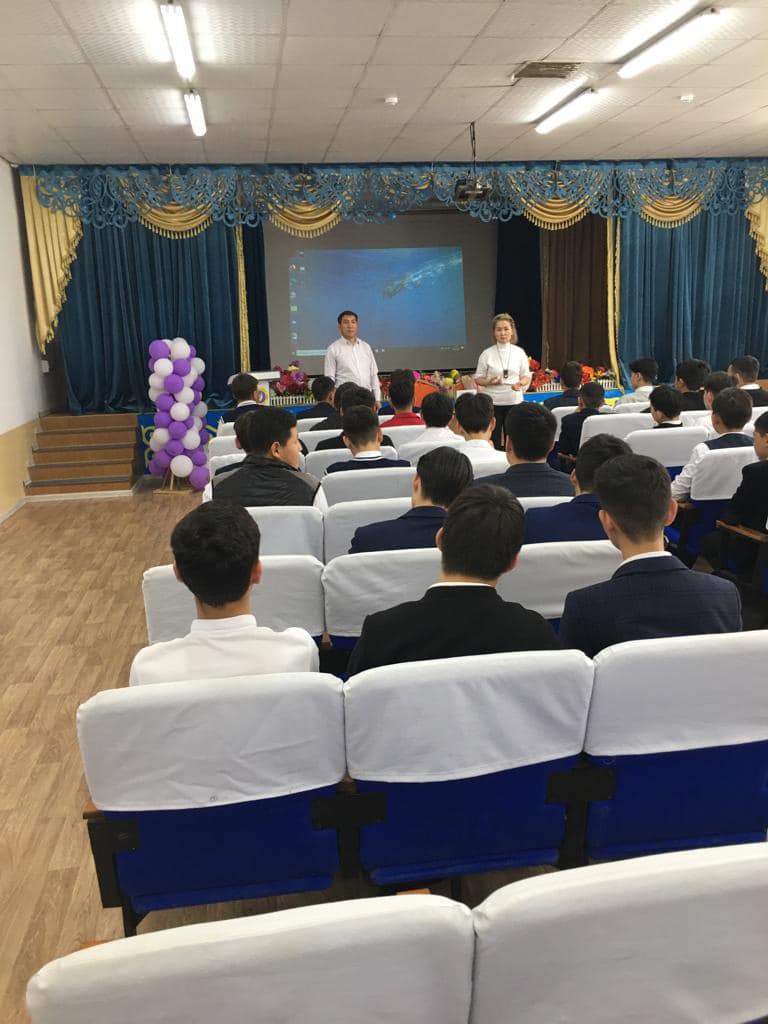 Ағымдағы жылдың 31.03 күні Шу қаласы «Жібек жолы  мектеп-лицейінде» 8-10 сыныптың ұлдарымен «Ер баланың репродуктивті денсаулығы» тақырыбында жиналыс ұйымдастырылды